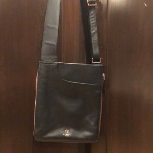 Radley London med pockets leather crossbody